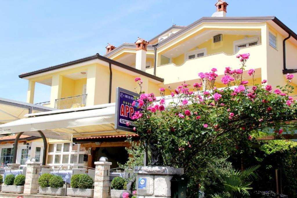 Appartmani Punta Umag Exterior foto